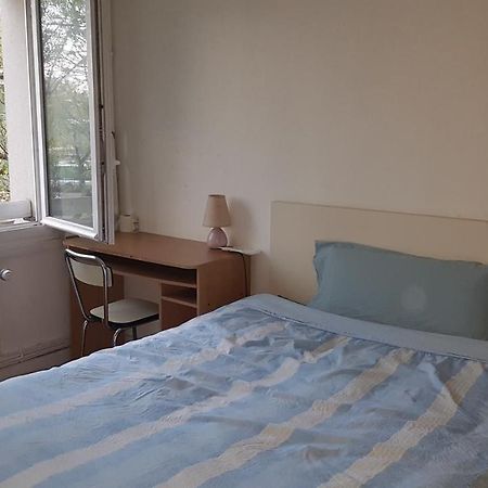 Une Chambre Privee Entre Paris Et Disneyland ノワジー＝ル＝グラン エクステリア 写真