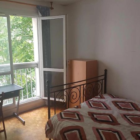 Une Chambre Privee Entre Paris Et Disneyland ノワジー＝ル＝グラン エクステリア 写真