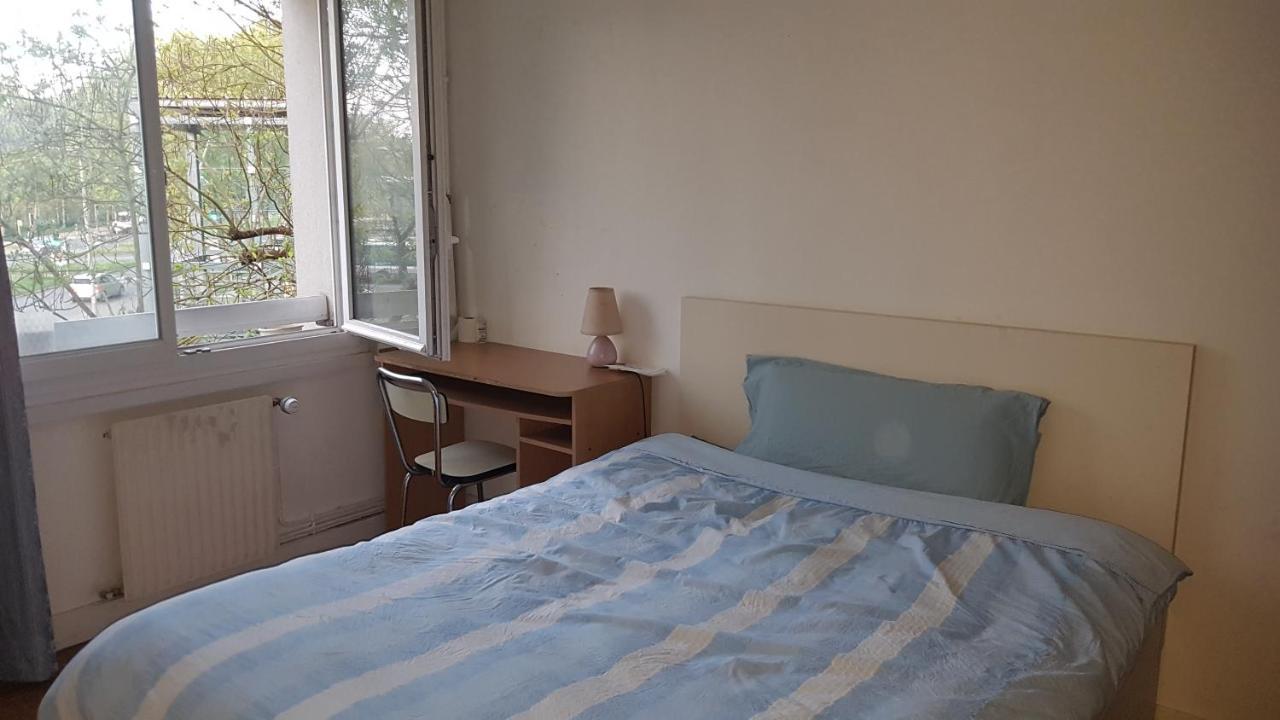 Une Chambre Privee Entre Paris Et Disneyland ノワジー＝ル＝グラン エクステリア 写真